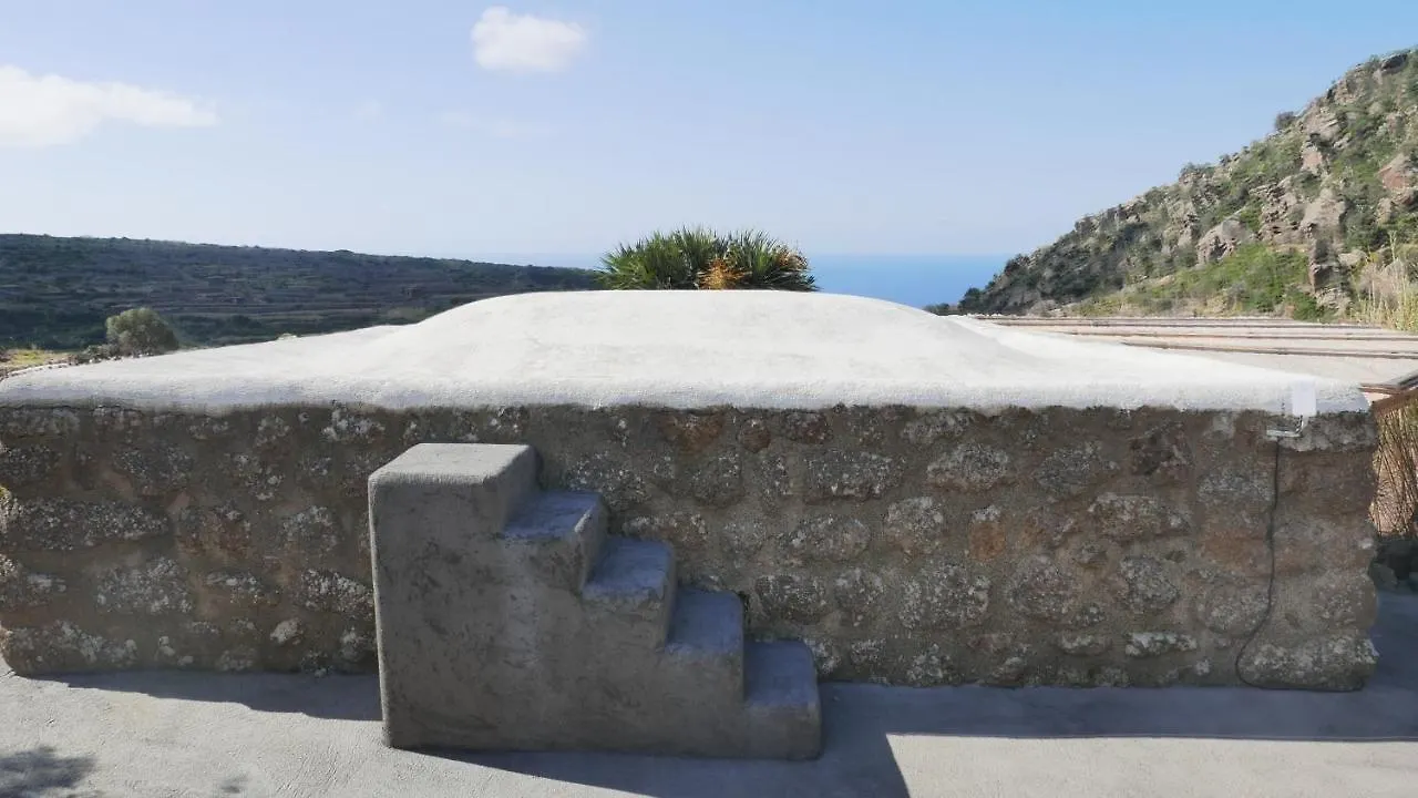 Dammusi Il Serralh -Pantelleria- Scauri  Scauri (Sicily)
