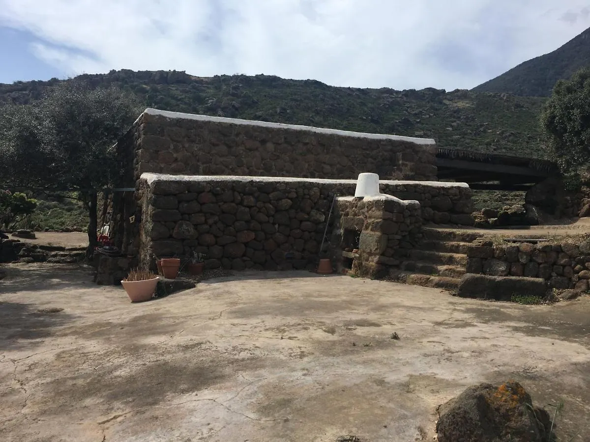 Holiday home Dammusi Il Serralh -Pantelleria- Scauri