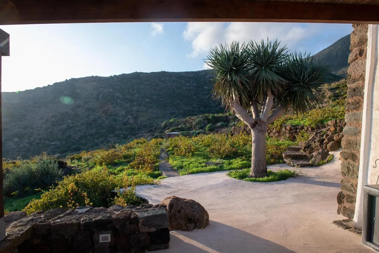 Holiday home Dammusi Il Serralh -Pantelleria- Scauri