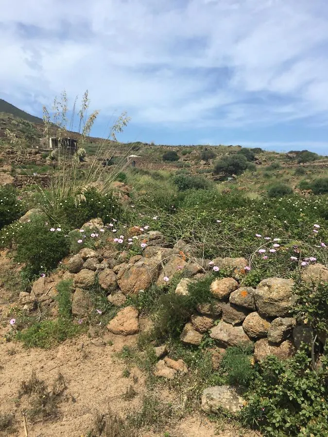 Dammusi Il Serralh -Pantelleria- Scauri  0*, Scauri (Sicily)