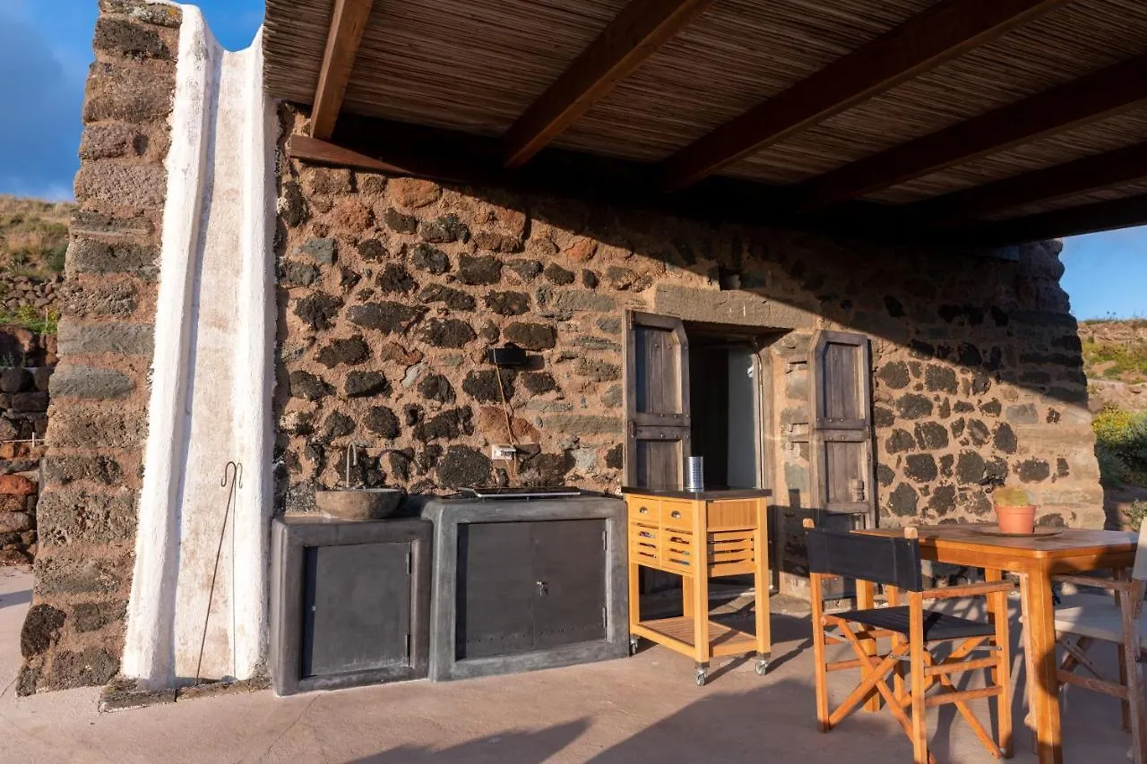 Holiday home Dammusi Il Serralh -Pantelleria- Scauri