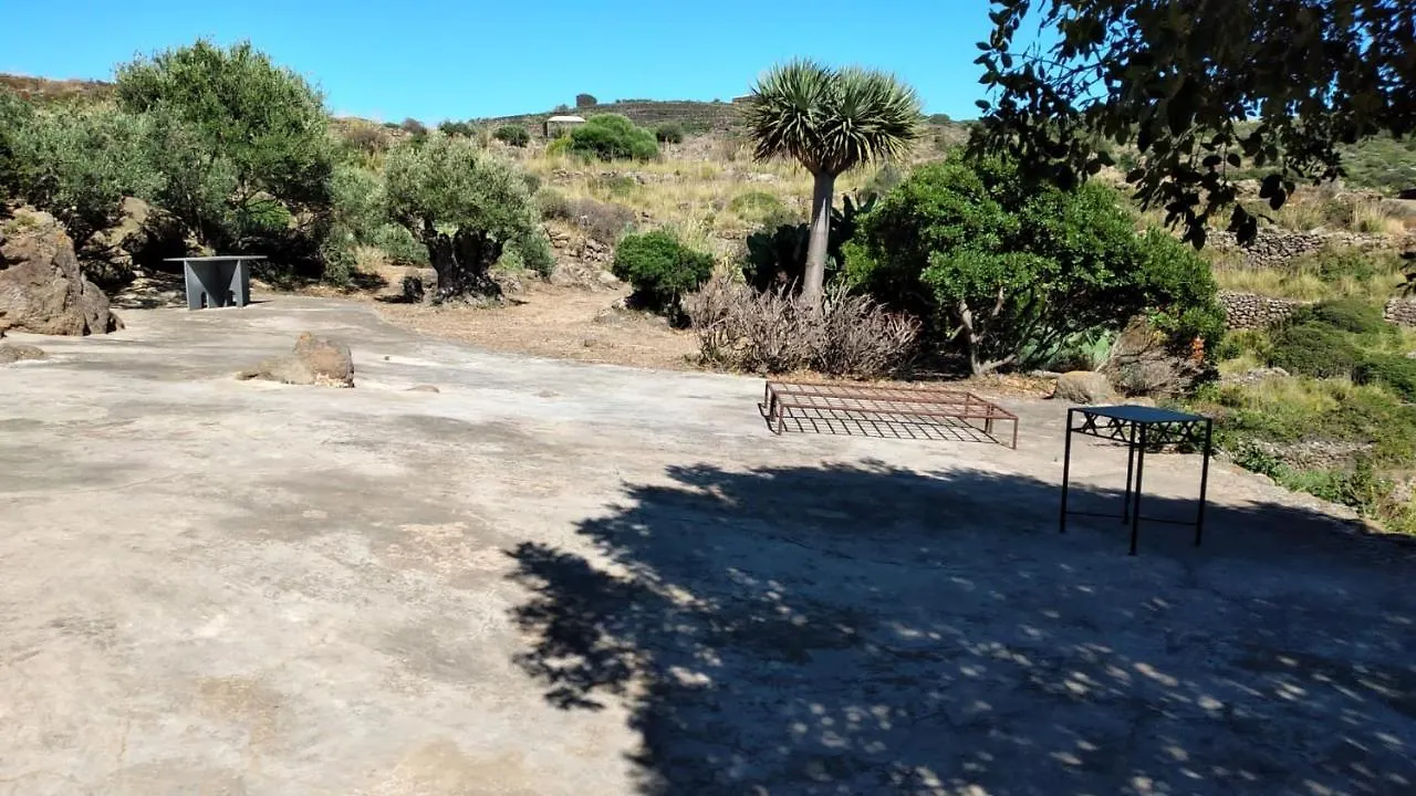 Dammusi Il Serralh -Pantelleria- Scauri  0*, Scauri (Sicily)