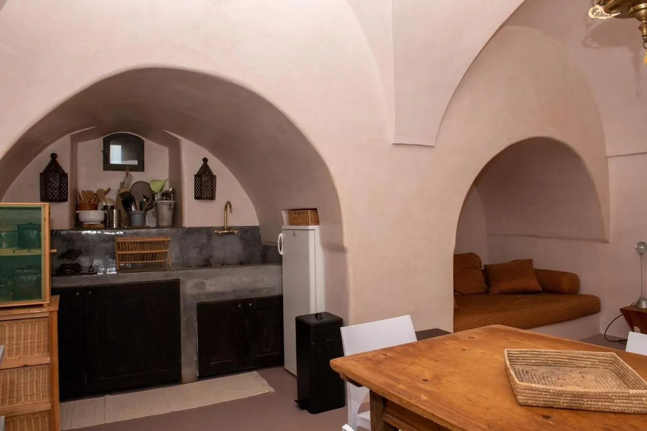 Dammusi Il Serralh -Pantelleria- Scauri